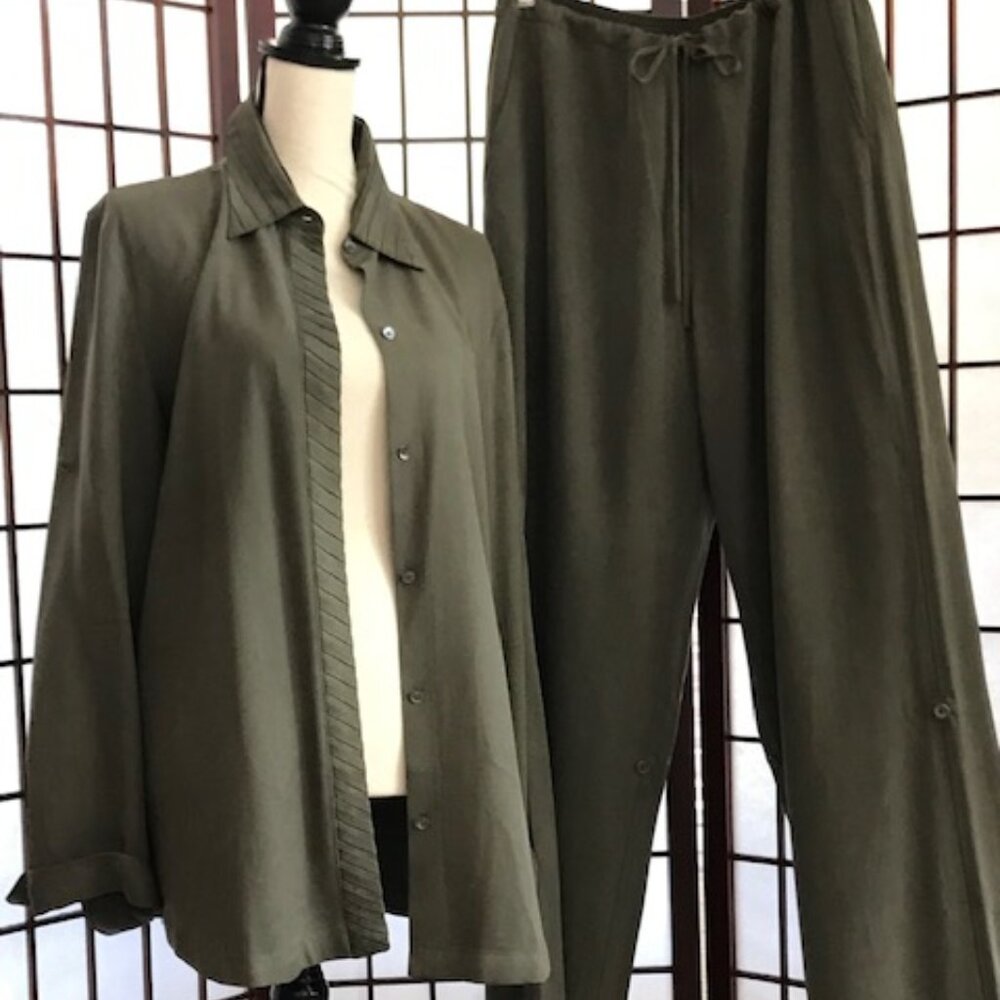 DB Life Shirt and Pants, Green Khaki, Size Large, Silk